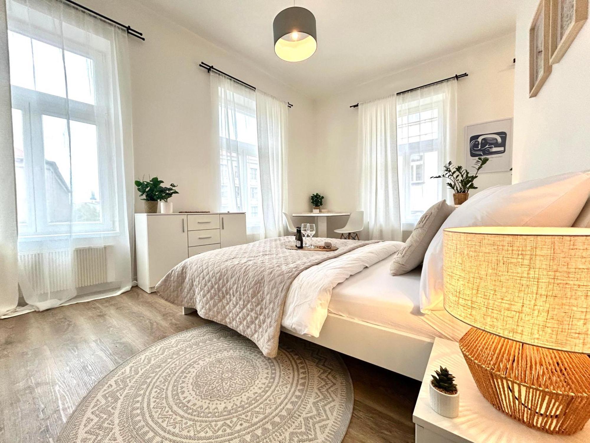 Treetess City Centre Prague Apartments מראה חיצוני תמונה